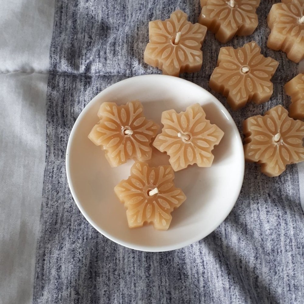 Snow flake tealight candle set.